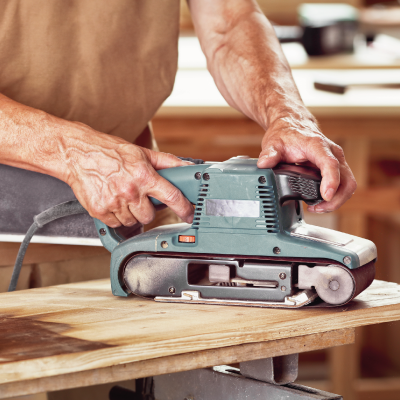 Guide pour choisir la courroie adaptée à votre ponceuse