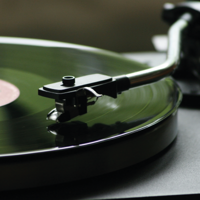 Guide pour choisir la courroie adaptée à votre platine vinyle